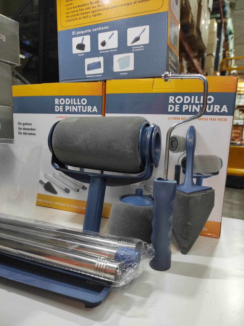 Rolo de pintura recarregável com depósito