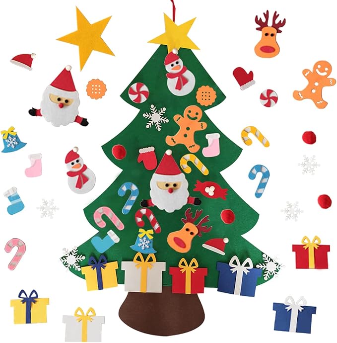 Árvore de Natal em feltro com enfeites